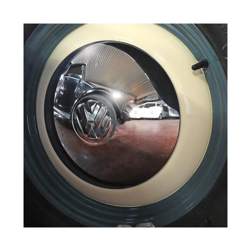 ENJOLIVEUR DE ROUE AVEC SIGLE 8/55-7/65